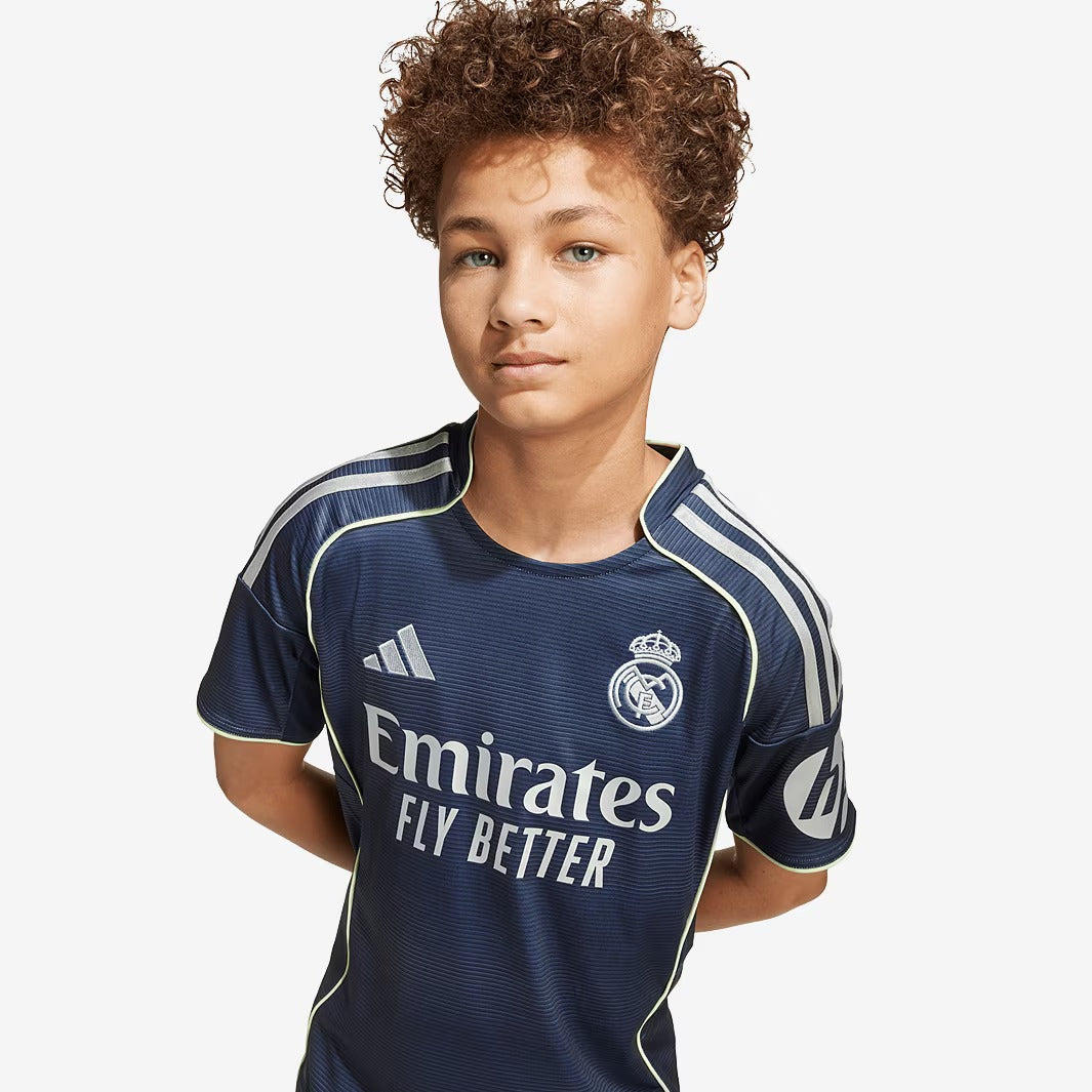 Conjunto Infantil Real Madrid 2025/26 II
