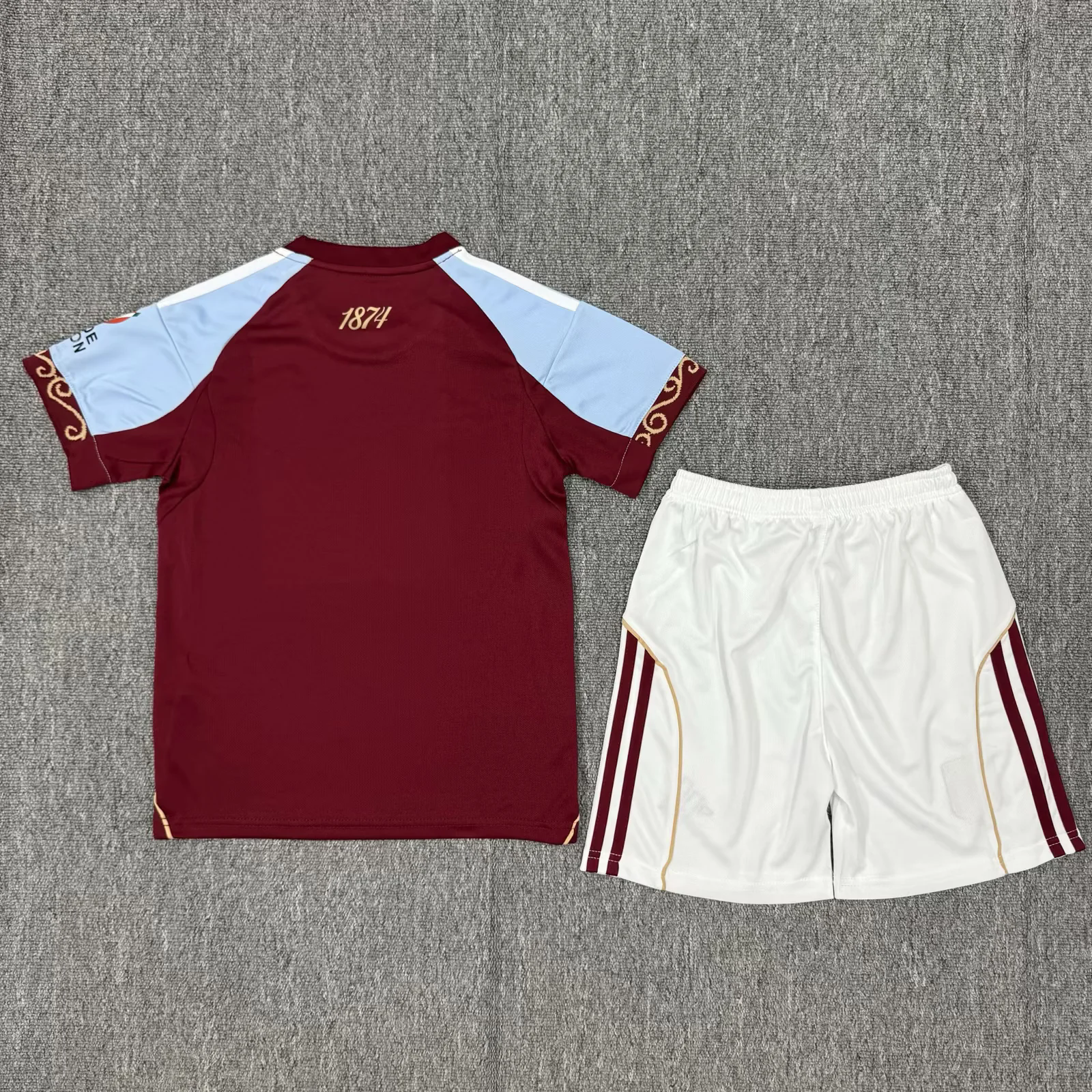 Conjunto Infantil Aston Villa I 2025/26 | Futmantos