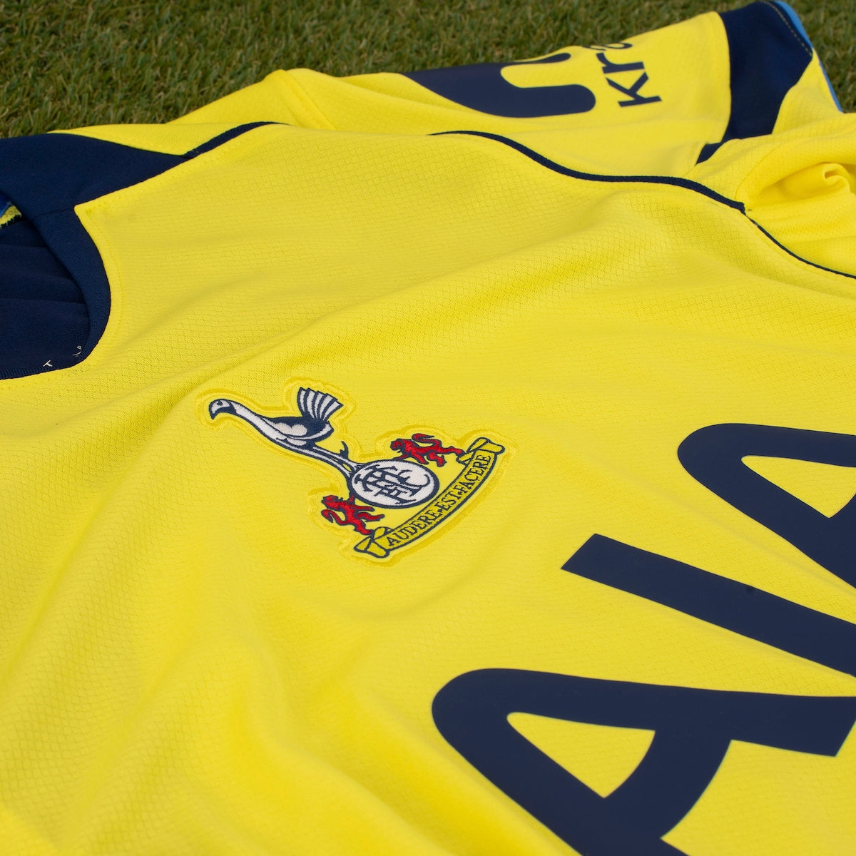 Camisa Tottenham III 25/26 Torcedor Total 90 | Futmantos