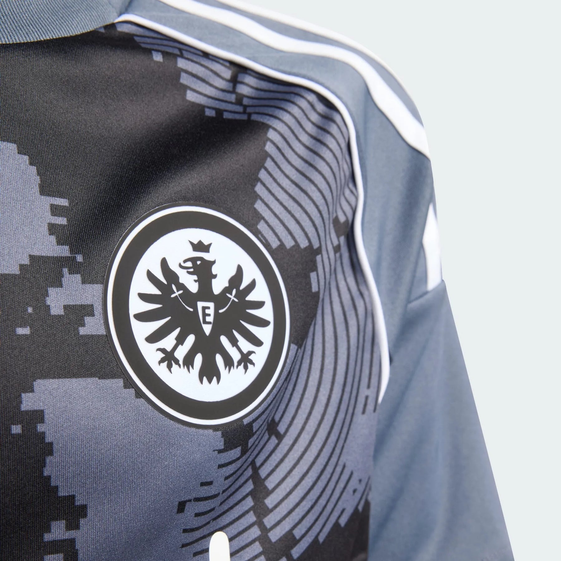 Camisa Eintracht Frankfurt I 25/26 | Futmantos
