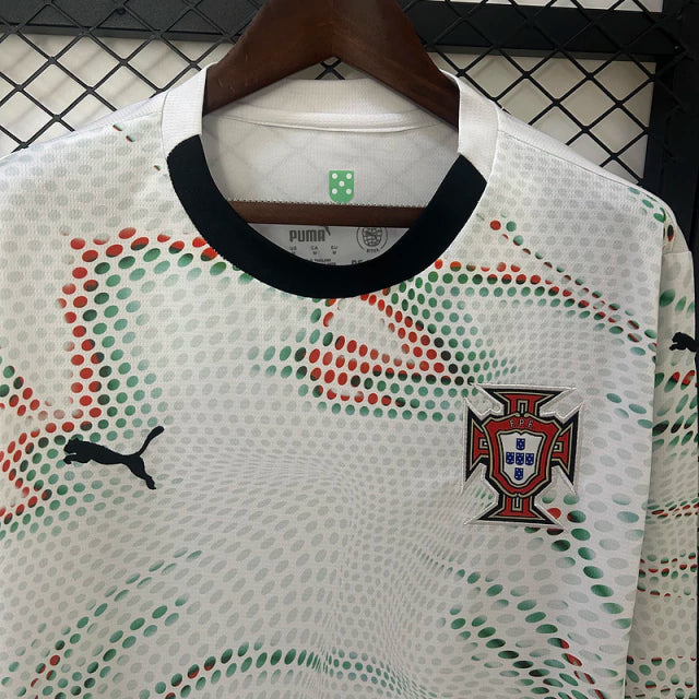 Camisa Portugal Il 25/26 - Ronaldo #7 Manga Longa | FutMantos