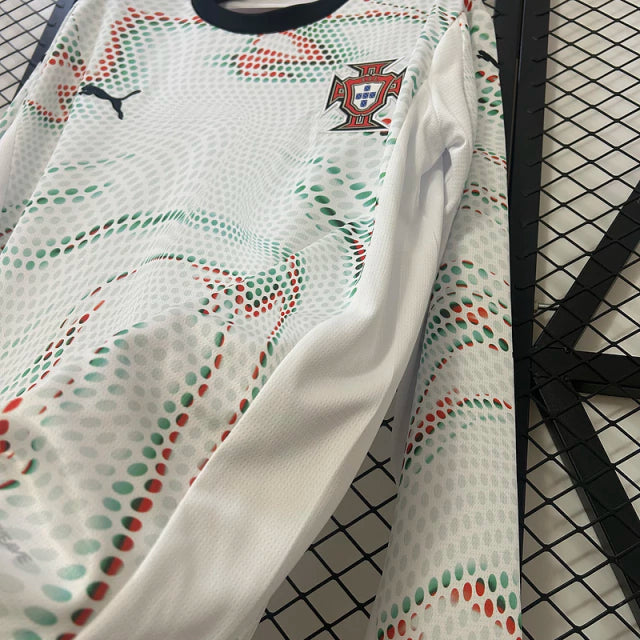 Camisa Portugal Il 25/26 - Ronaldo #7 Manga Longa | FutMantos