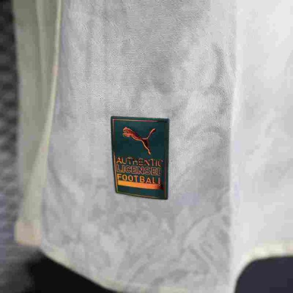 Camisa Palmeiras Bege 25/26 KidSuper - Versão Jogador | Futmantos