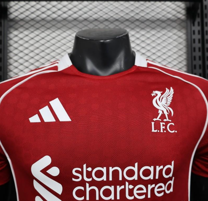 Camisa Liverpool I 25/26 - Versão Jogador | Futmantos