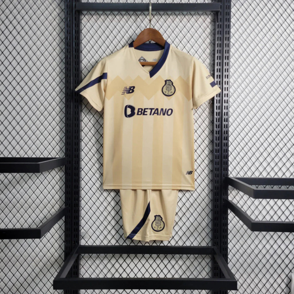 Kit Infantil FC Porto 23/24 - Dourado | Futmantos