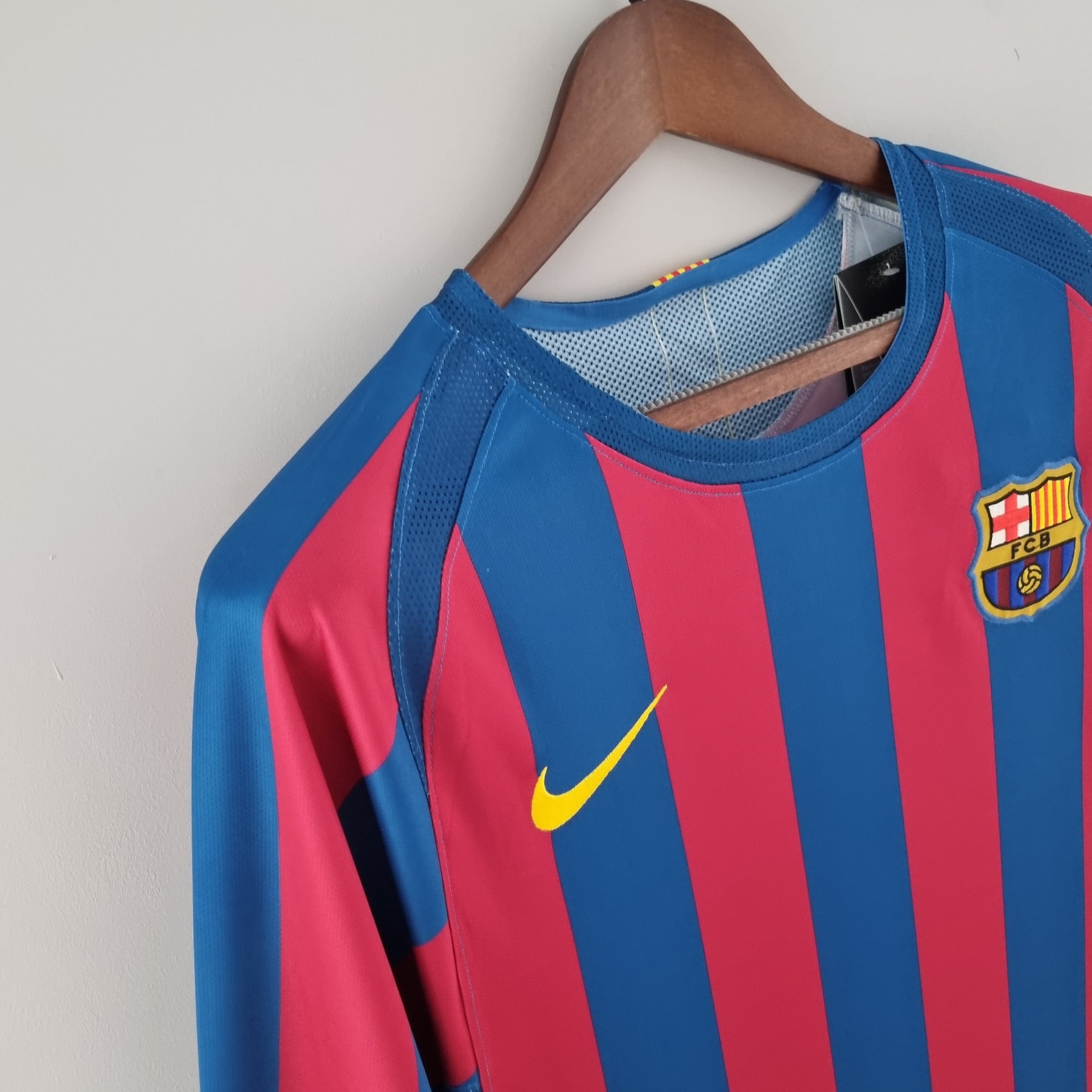 Camisa Manga Longa Barcelona 05/06 - Grená | Futmantos