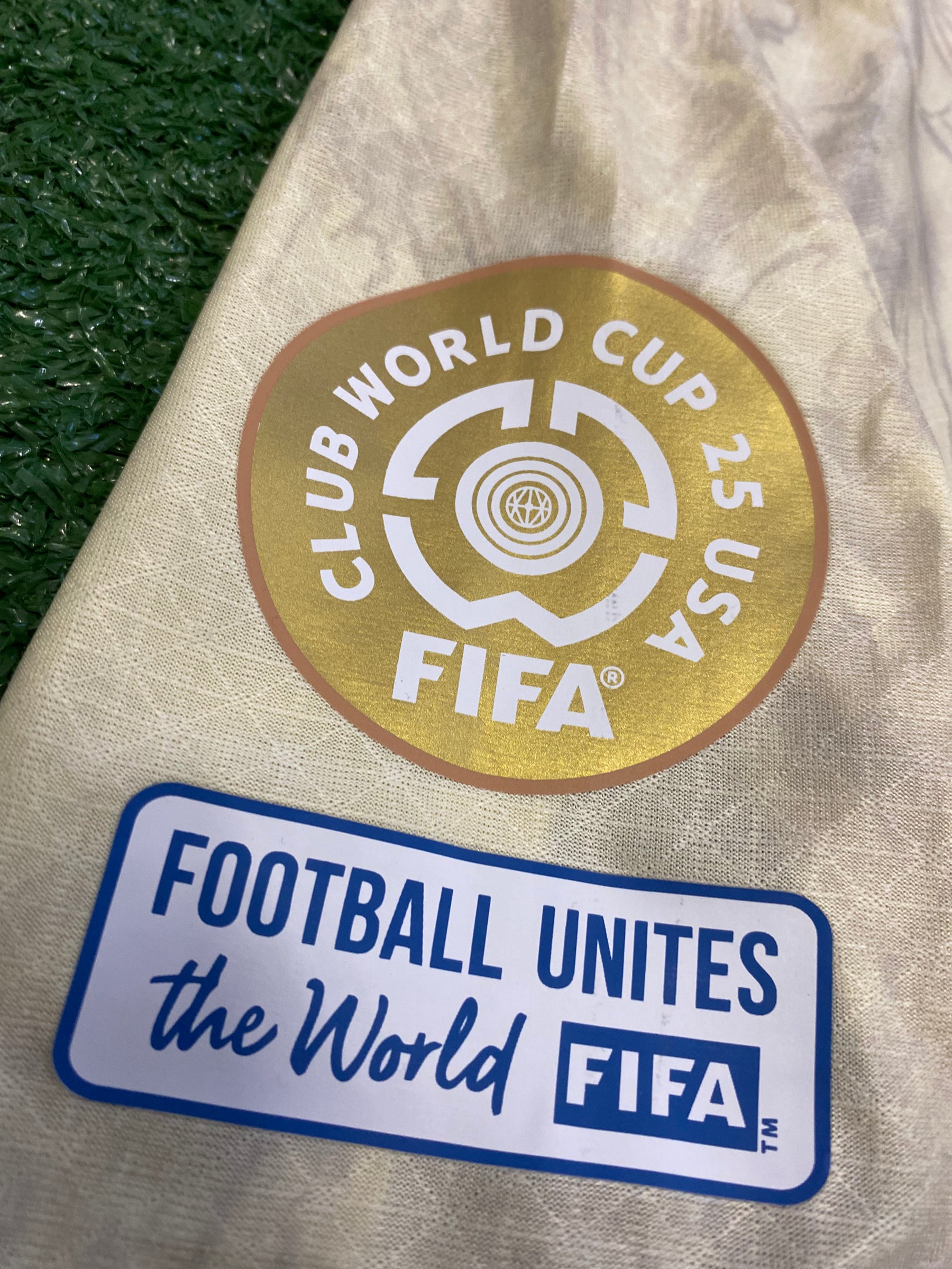 Camisa Palmeiras Bege 25/26 KidSuper - Versão Jogador | Futmantos