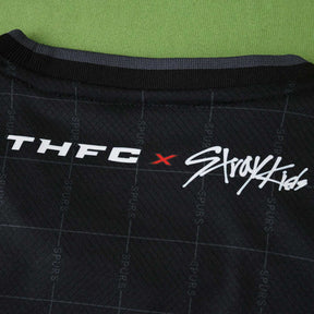 Conjunto Infantil Tottenham Spurs II 2025/26 Stray Kids | Futmantos