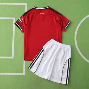 Conjunto Infantil Manchester United I 2025/26 | Futmantos