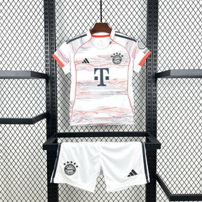Conjunto Infantil Bayern de Munique II 2025/26 | Futmantos