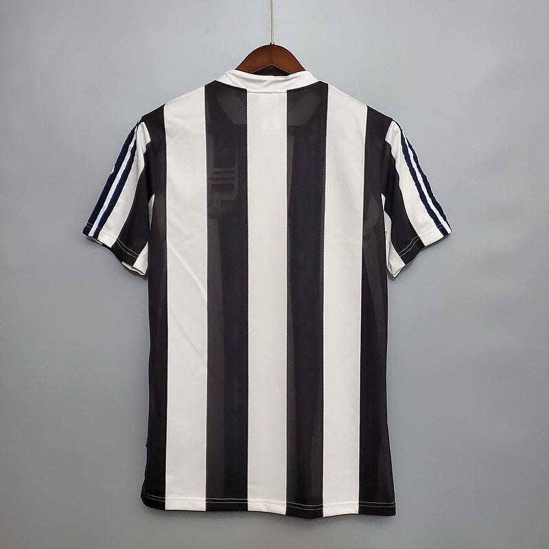 Camisa Newcastle Retrô 1995/1997 Preta e Branca - | Futmantos