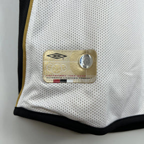 Camisa Manchester United 01/02 Modelo Retrô 100 Anos Masculina- Braca e preta, Dourada e Preta Dupla Face | Futmantos